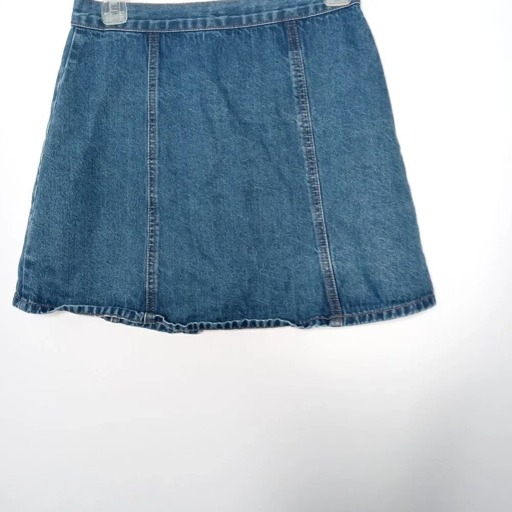 BDG jean mini skirt size small